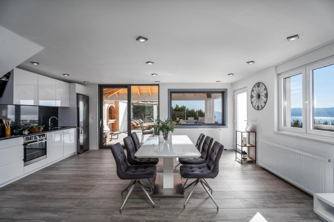 Villa Dream With Private Pool, 2 Bedrooms With En-Suite Bathrooms, Sea View Omiš Zewnętrze zdjęcie